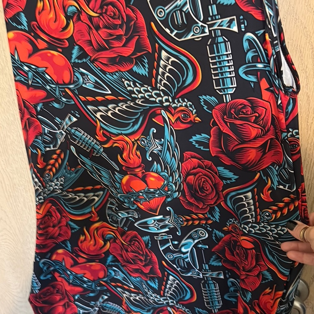 Red and Black Sleeveless Sheath Mini Dress - Picture 5 of 6
